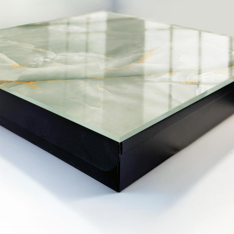 Key box, Opens to the right, 30x30x5, White, Subtle green with yellow details, 