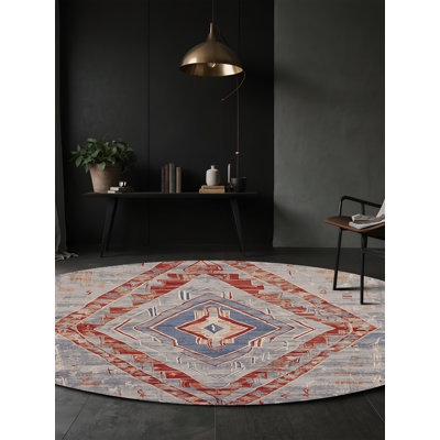 Tapis gris soyeux et moelleux