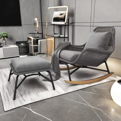 Chaise berçante nordique simple et magnifique