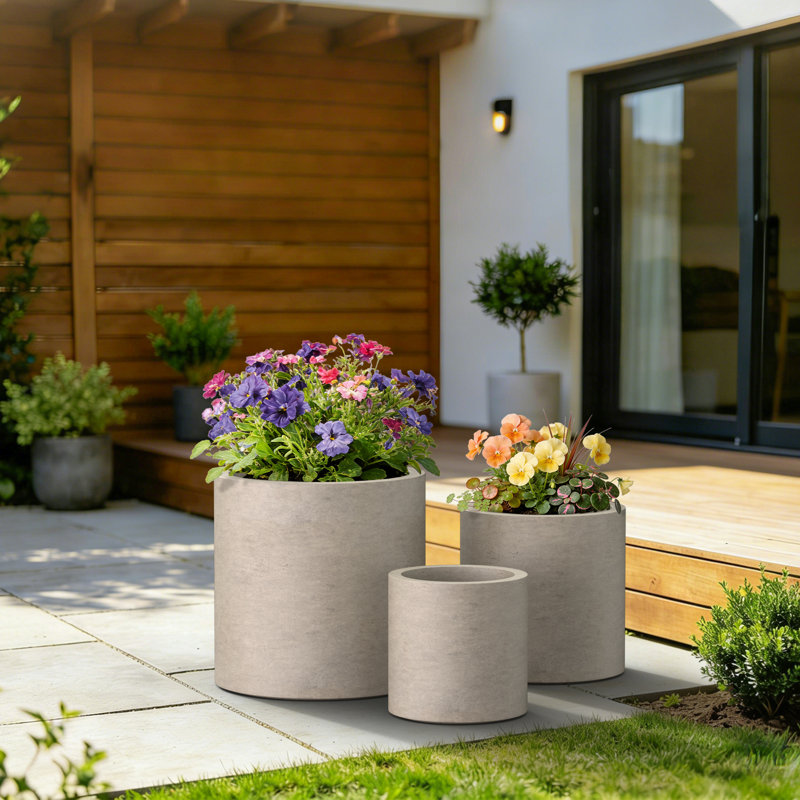 Ensemble de pots à fleurs 3 pièces Centonze, Gris chaleureux