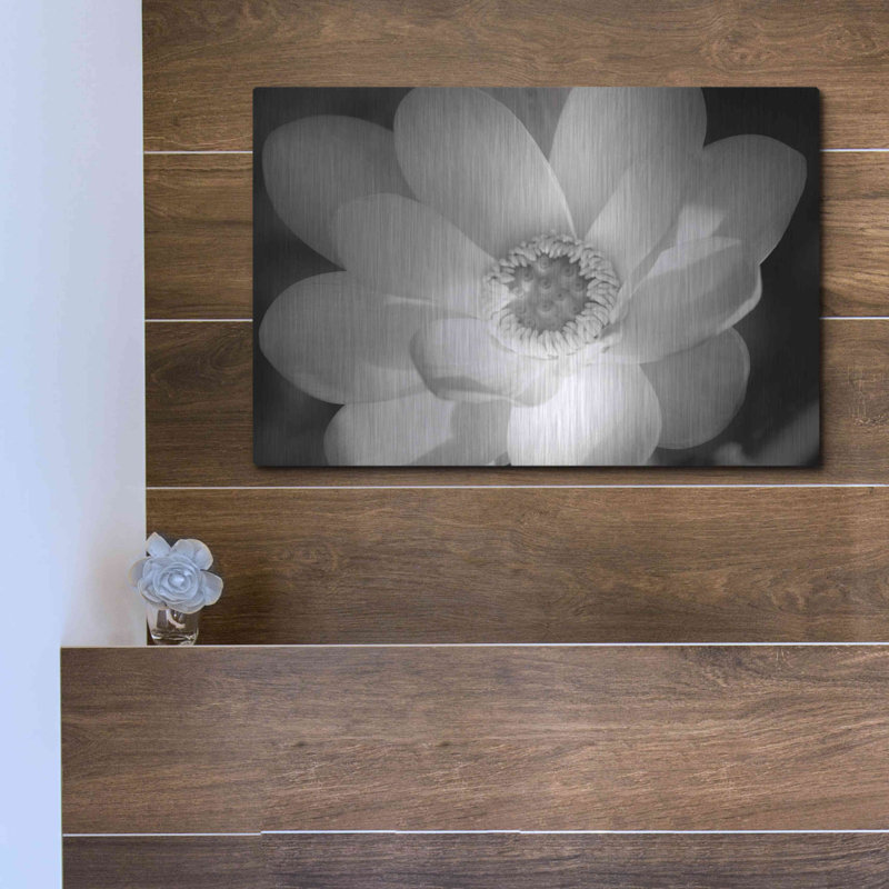 Fleur de lotus V par Debra Van Swearingen, H 12 po x l 16 po