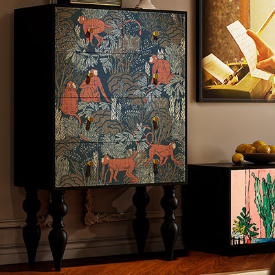 Armoire décorative rétro