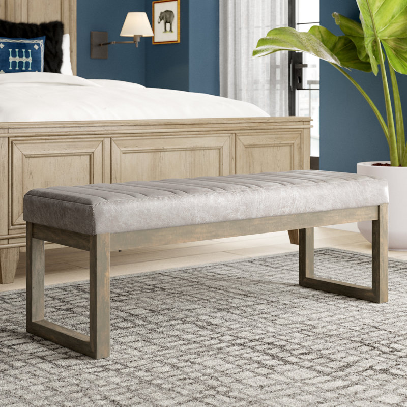 Banc repose-pieds moderne en cuir végétalien avec coutures matelassées Casey, Gris taupe délavé