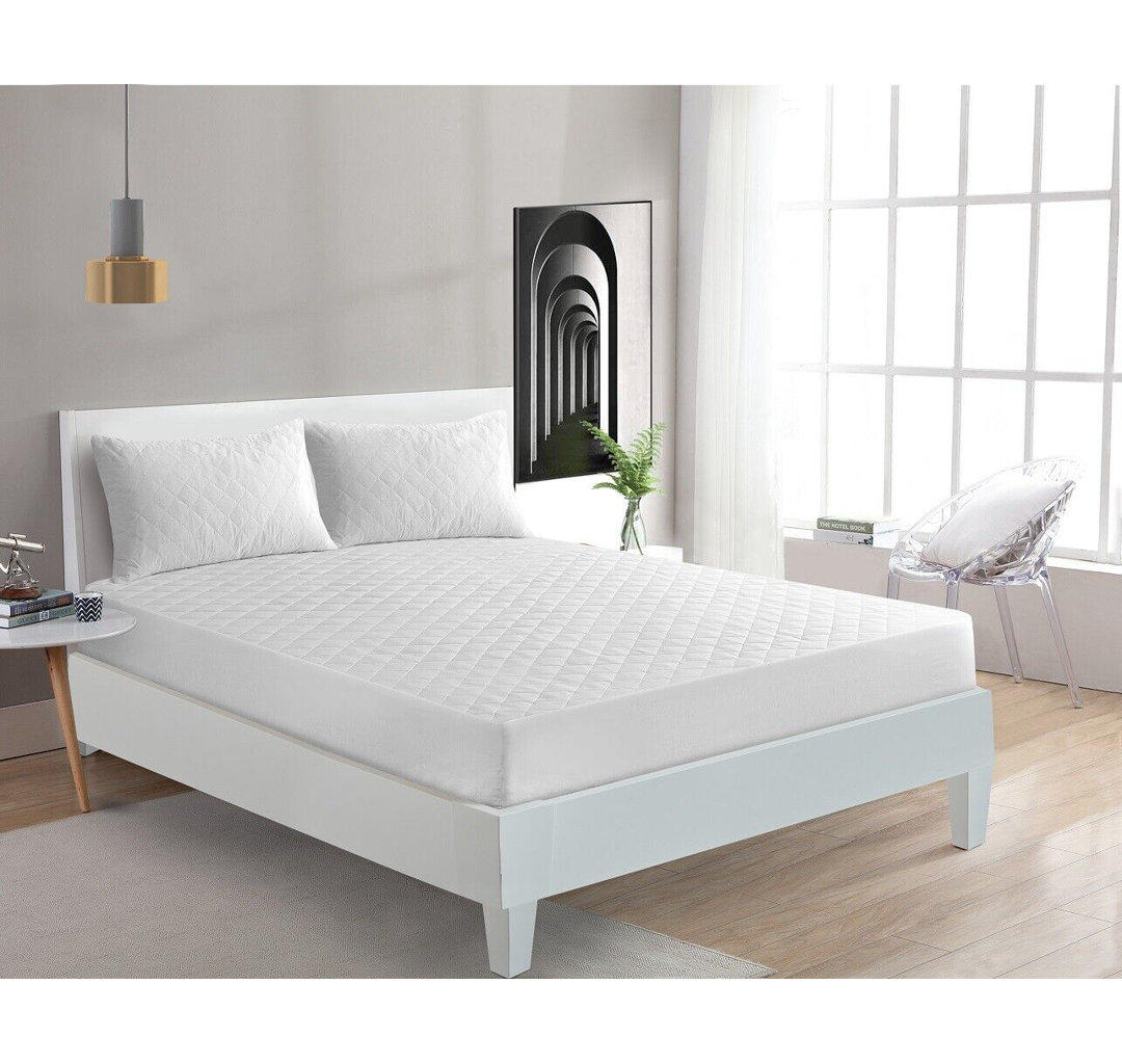 Subiaco Hypoallergenic Fitted Mattress Protector