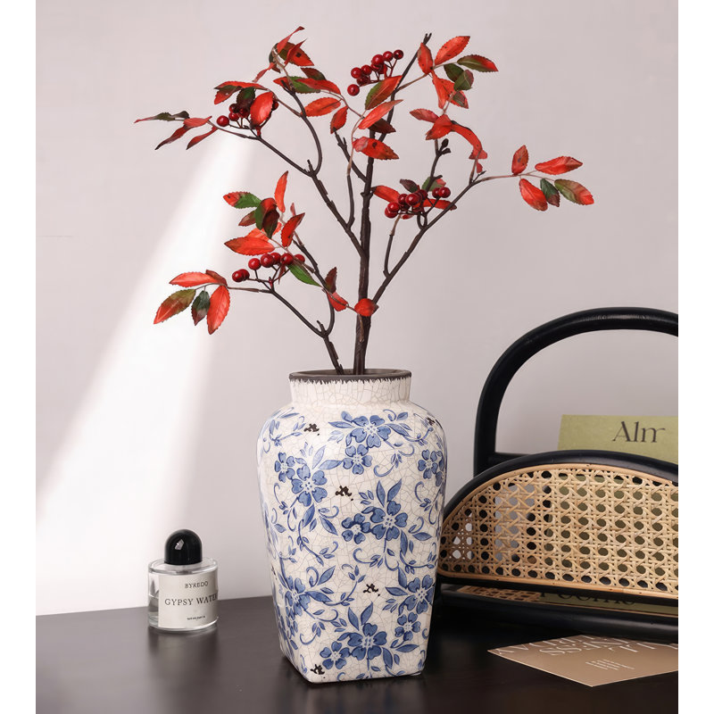Vase de table en porcelaine bleue et blanche Efimov