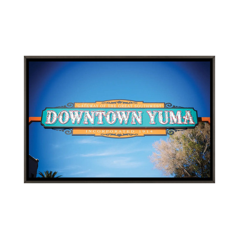 «Downtown Yuma Marquee», reproduction d'art sur toile tendue, H 26 po x l 40 po, Reproduction encadrée sans passe-partout