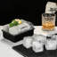 Ensemble de 2 plateaux à glaçons - Comprend une machine à boules de glace avec couvercle et un grand moule à glace carré pour le whisky, les cocktails et les boissons maison - garde les boissons parfaitement réfrigérées-112996155