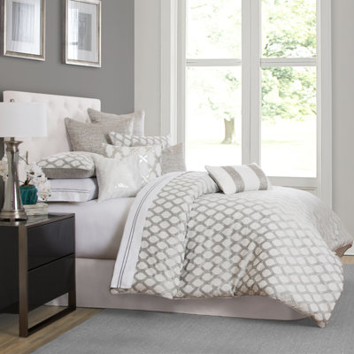 Newport Comforter Set - Platinum