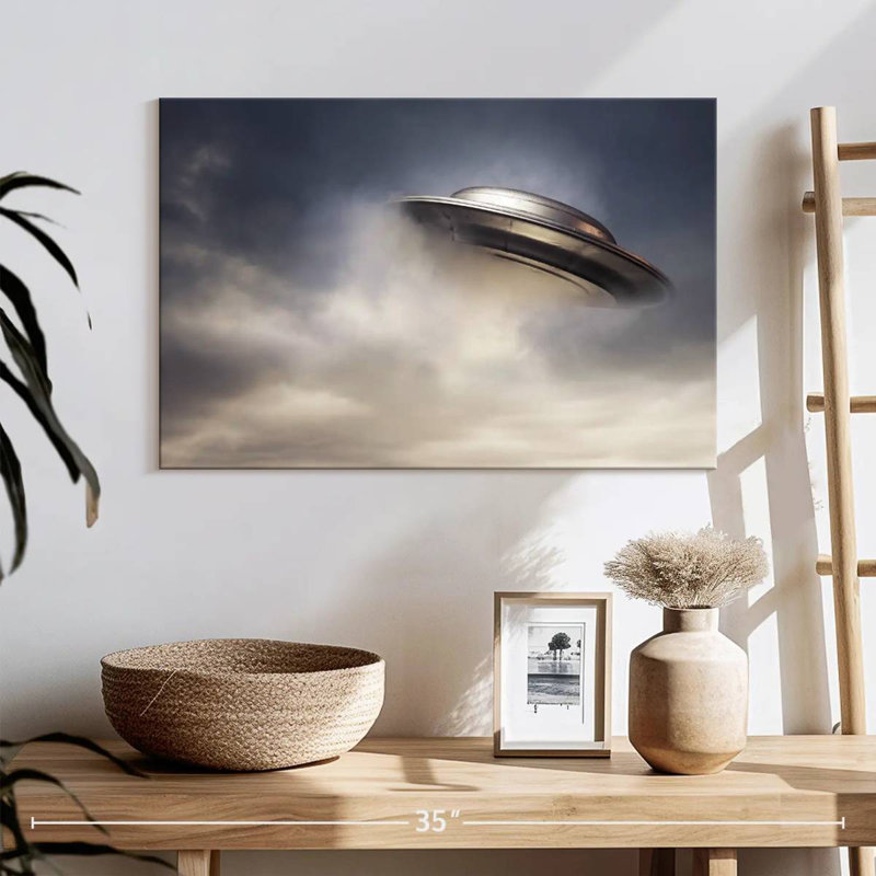 Kelan Flying UFO, 16" H x 24" W
