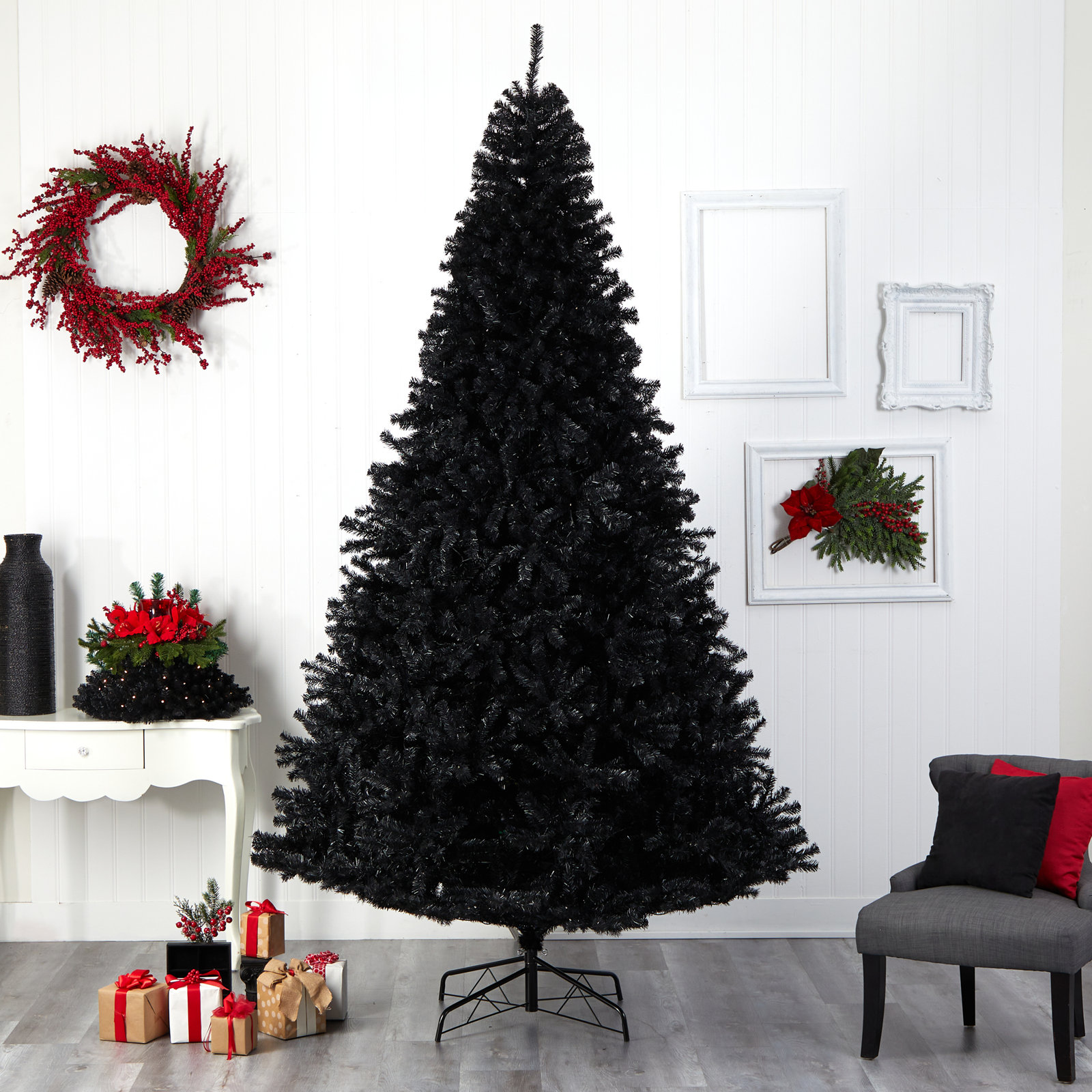 Christmas, 10' H