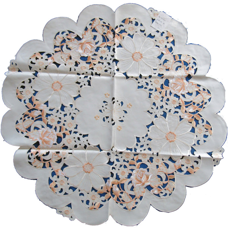 Nappe brodée Castaldo