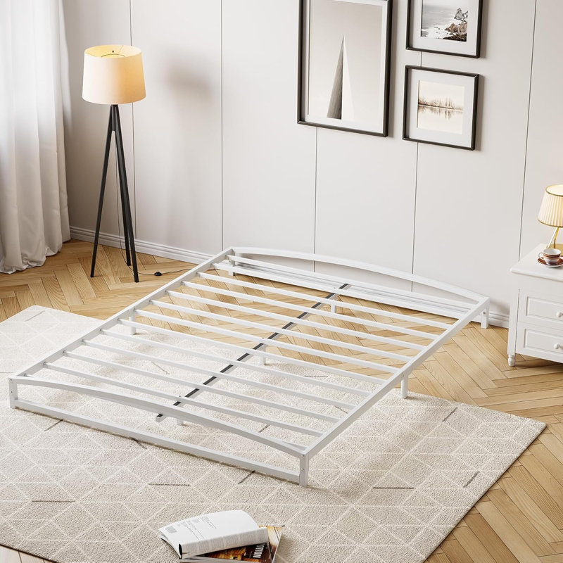 Base de lit double pleine grandeur - Plateforme en métal robuste de 6 pouces, sommier à matelas, silencieux, aucun sommier requis, assemblage facile, antidérapant, blanc