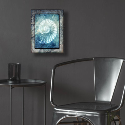 «Hello Beach Shell I» par Lightbox Journal