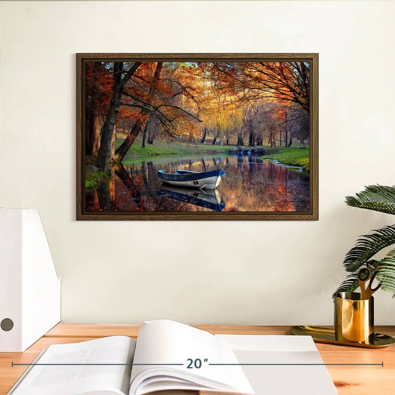 Bateau Autumn Lake, 13 po x 9 po, Cadre flottant en noyer