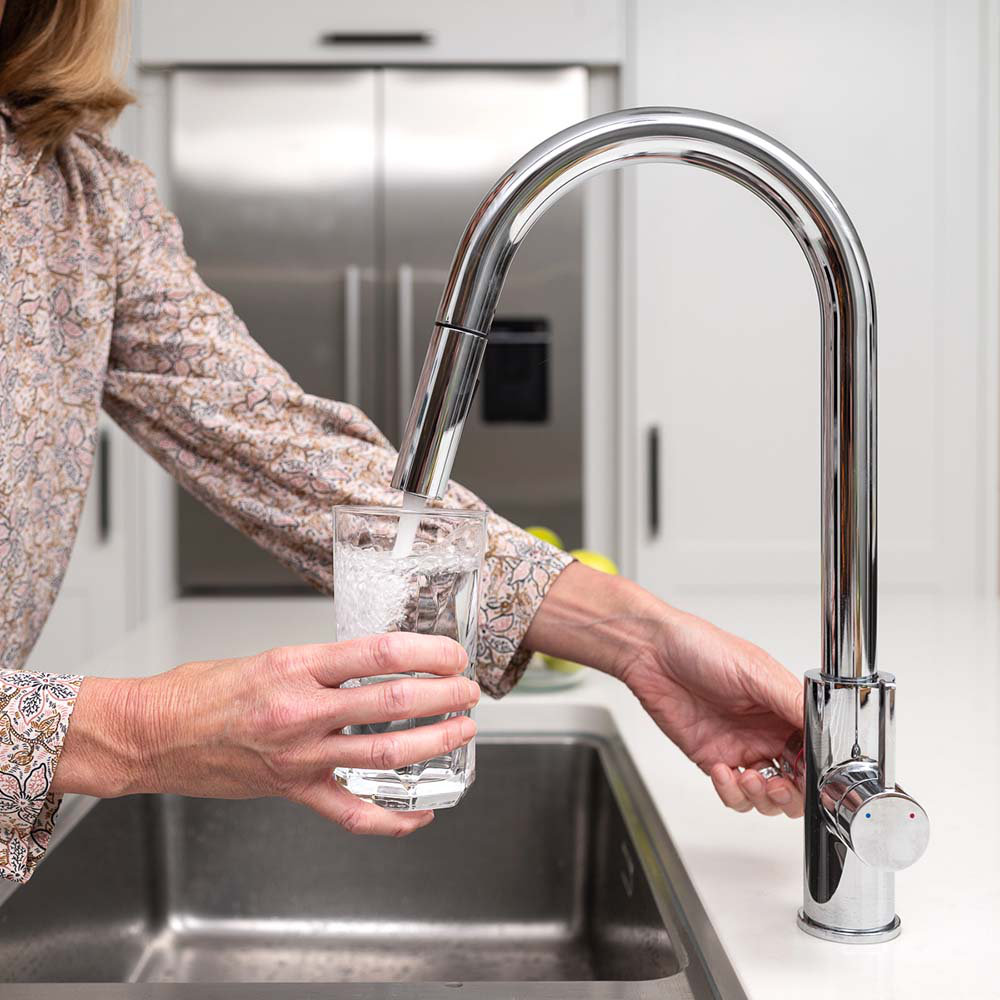 4-in-1 Instant Boiling and Filtered Water Tap with Pull-Out Spray - C-Shape - 2.4 Litre Boiler