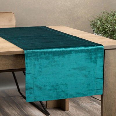 Solid Colour Table Runner