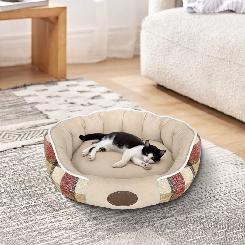 Gautham Pet Bed, Medium (20" H x 19" W x 6" D)