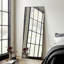 Miroir de plancher rectangulaire en métal de 65 po x 24 po Kulis-883281386