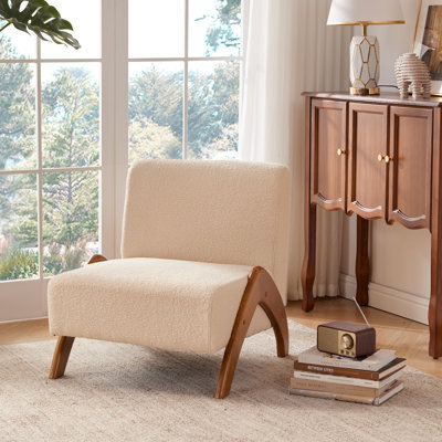 Chaise d'appoint rembourrée avec pieds en bois