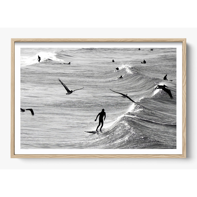 «Surfing With The Free», Impression encadrée avec passe-partout, Bois naturel, H 42 po x l 62 po