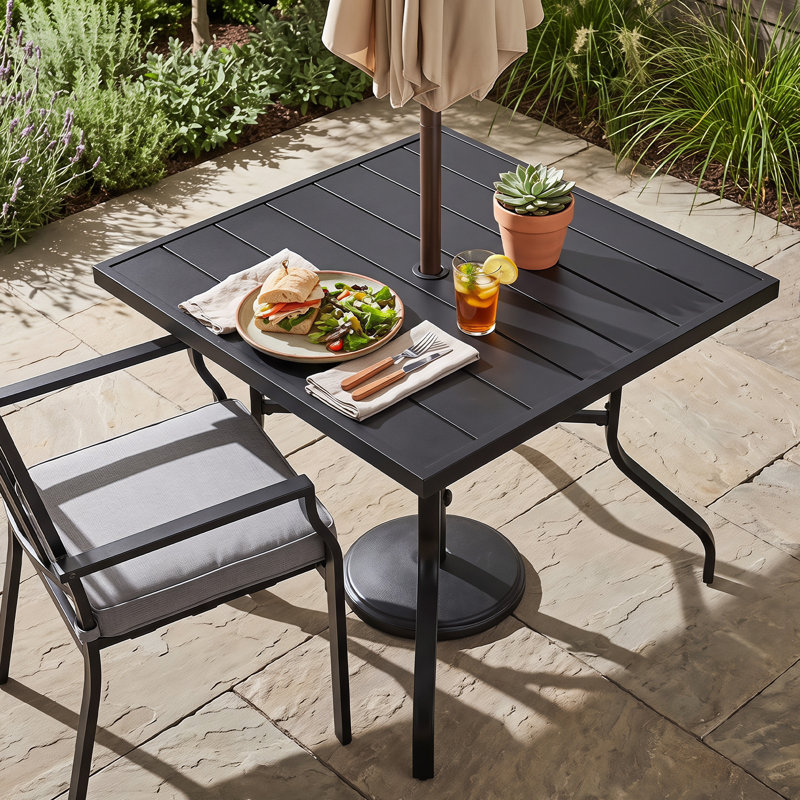 Table de salle à manger carrée extérieure en métal avec trou pour parasol de 4,1 cm (1,61 po), revêtement en poudre