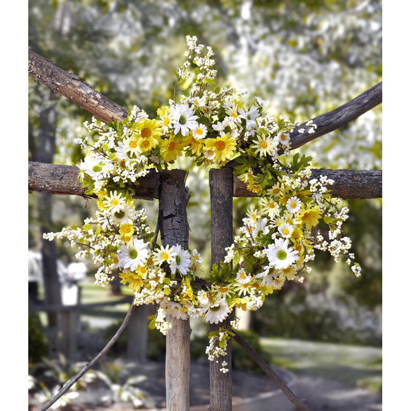 Waldo 24" Wreath