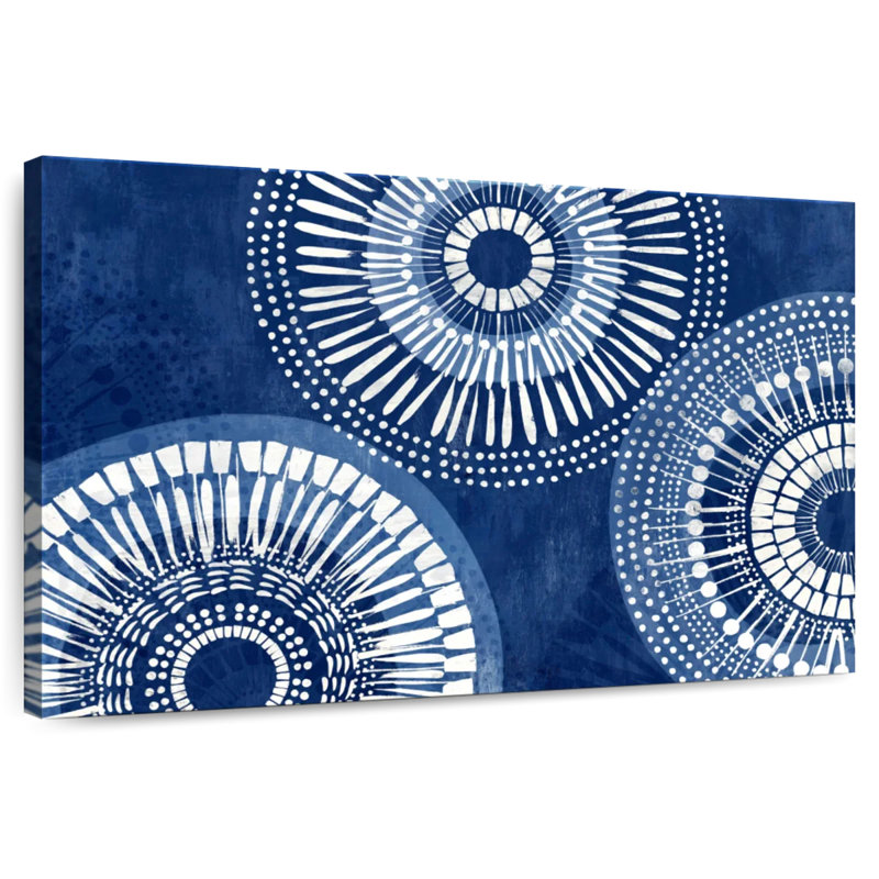 Avery Adelle II, 20" H x 30" W