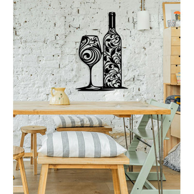 Décoration murale en métal vin