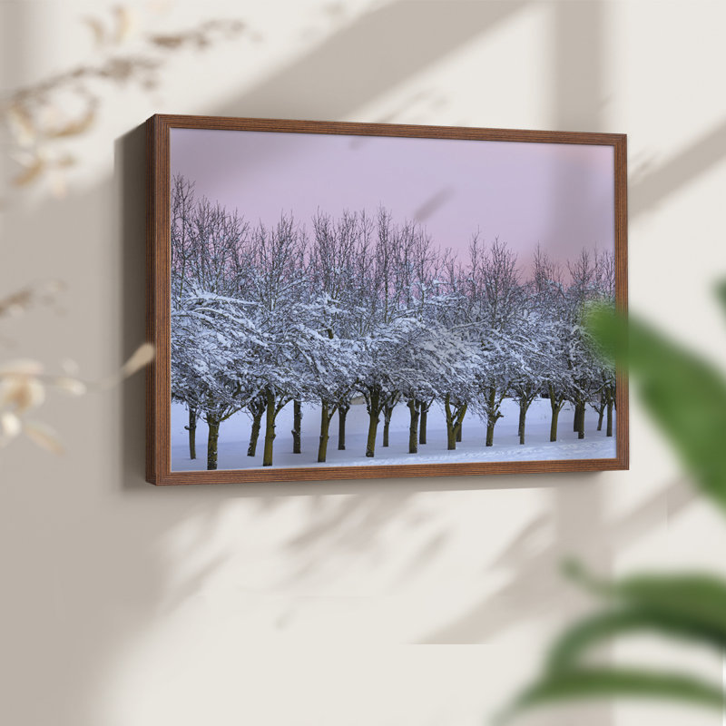 La beauté de l'hiver - reproduction encadrée - réversible, H 22 po x l 28 po, Noyer