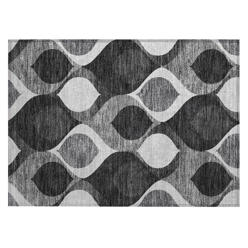 Geometric Indoor / Outdoor Rug, Rectangle 1'8" x 2'6"