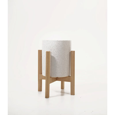 Pot de fleurs en bois