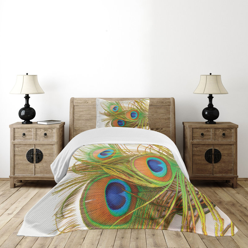 White Twin Quilted Bedspread Set with Peacock Feathers