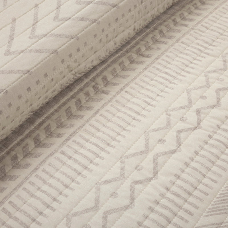 Hygge Geo Reversible Contemporary 3-Piece Quilt Set, Wheat, King Quilt + 2 Standard Shams
