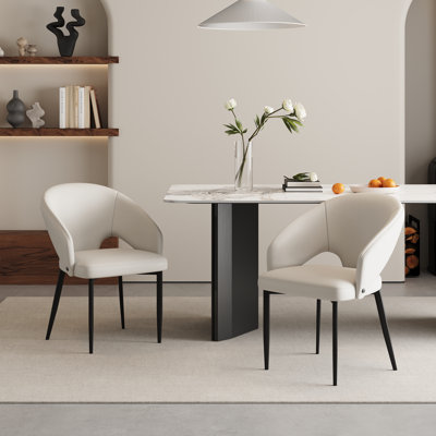 Ensemble de 2 chaises de salle à manger modernes rembourrées, chaises d'appoint en similicuir avec dossier ajouré et pieds en métal pour salle à manger et cuisine