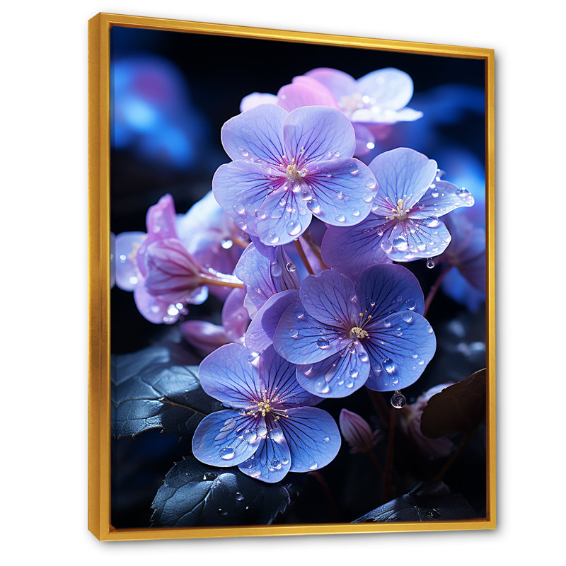 «Violets Illuminated By Moonlight I», reproduction sur toile, Cadre flottant doré, H 40 po x l 30 po x P 1,5 po