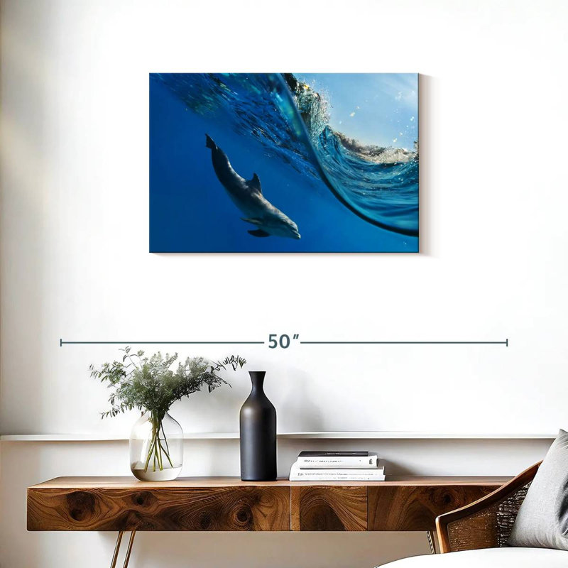 Dauphin sous la vague, H 20 po x l 30 po