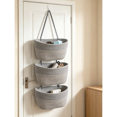 Panier de rangement suspendu au-dessus de la porte pour l'organisation, panier de rangement mural en corde de coton tissé à trois niveaux, organisateur de cuisine décoratif pour la salle de bain et la maison avec crochet de porte