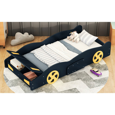 Lit de voiture de course simple avec rangement pratique et stabilité - bleu foncé + jaune, fabrication en bois pour la chambre à coucher