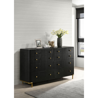 8-drawer Dresser