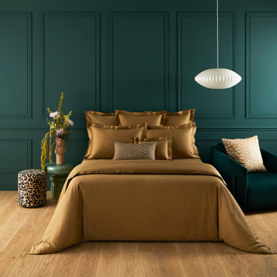 Triomphe Bedding