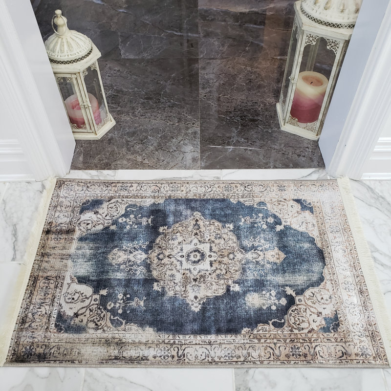 Covin Chenille Oriental Indoor Rug, Rectangle 2'7" x 4'11"