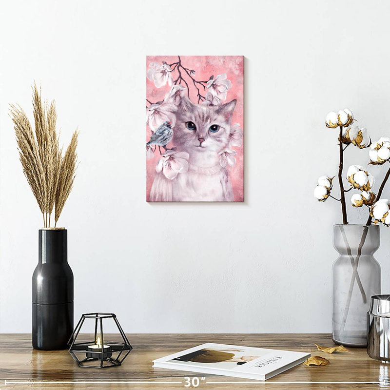 Chat rose Brampt, H 12 po x l 8 po
