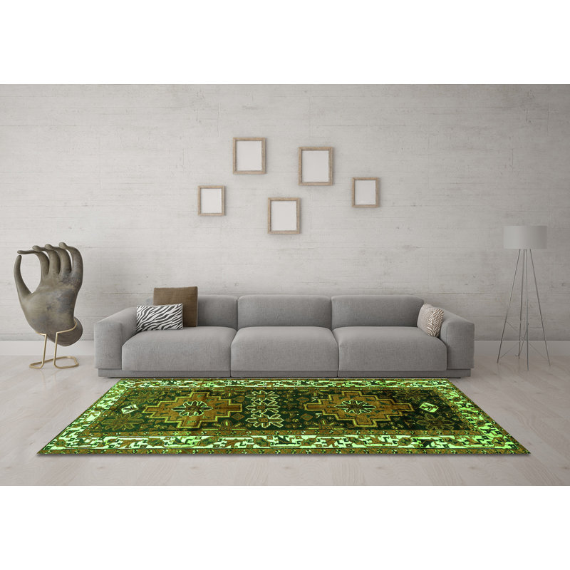 Performance Oriental Indoor Rug, Square 5'