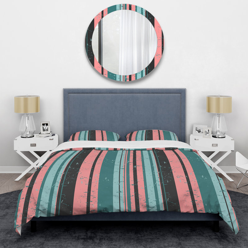 Pink And Black Striped Pattern Polyester Striped Duvet Cover, King Duvet Cover + 2 Standard Shams