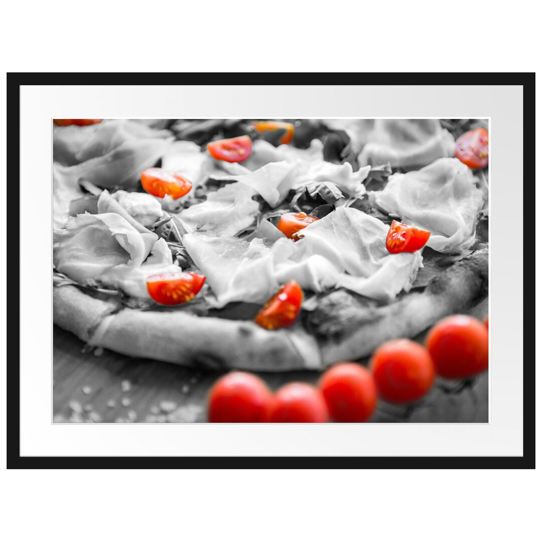 Gerahmtes Poster Pizza mit Schinken und Tomaten