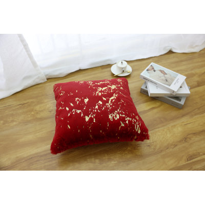 Coussin décoratif en fausse fourrure