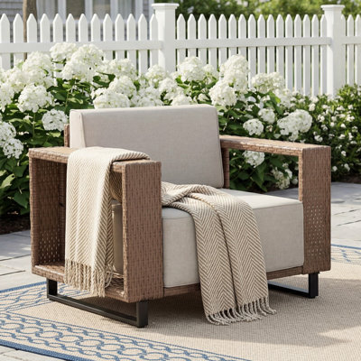 Chaise de patio simple 36,5 po avec coussins moelleux