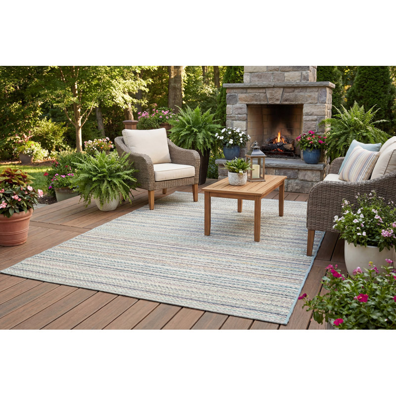 Tapis intérieur / extérieur bleu Pennock, Rectangle 6 pi 7 po x 9 pi 6 po