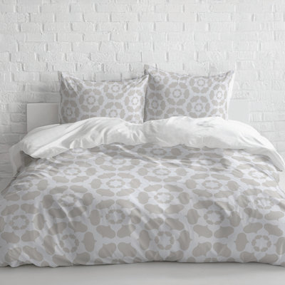 Cleo 3- Piece Decorative Lightweight Comforter Set