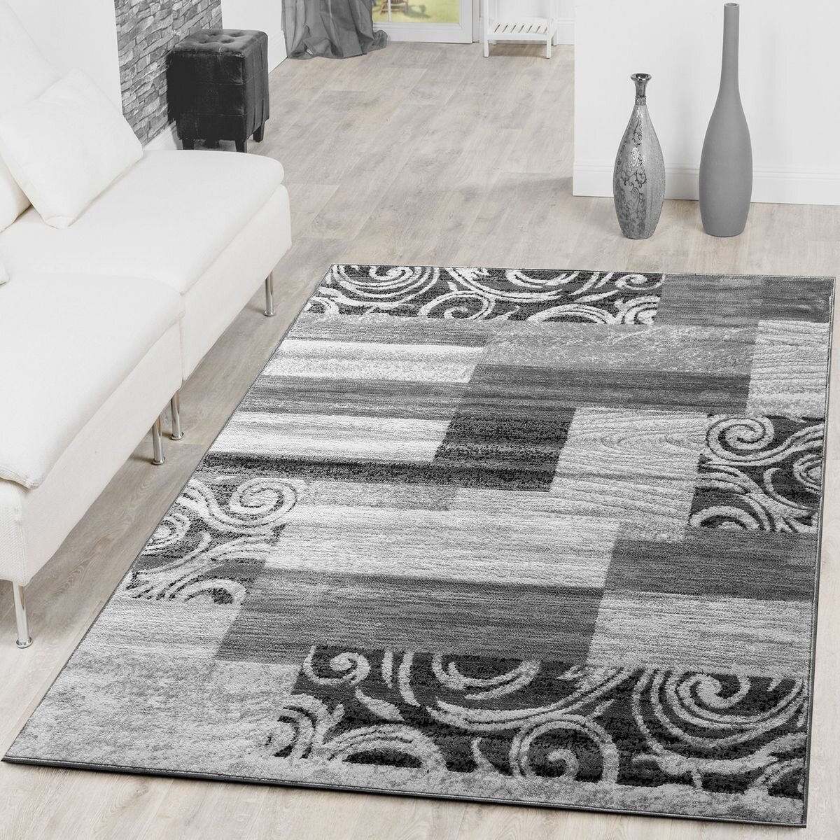 Saddleback Geometric Cream/Gray Area Rug